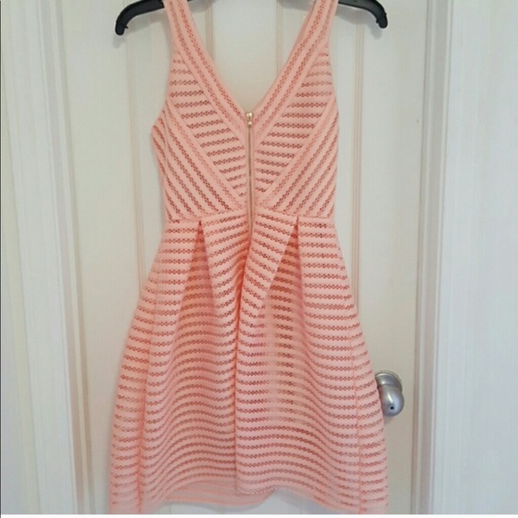 Peach midi cocktail dress NWOT - Picture 2 of 3